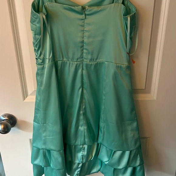 Teal dress - Picture 4 of 4